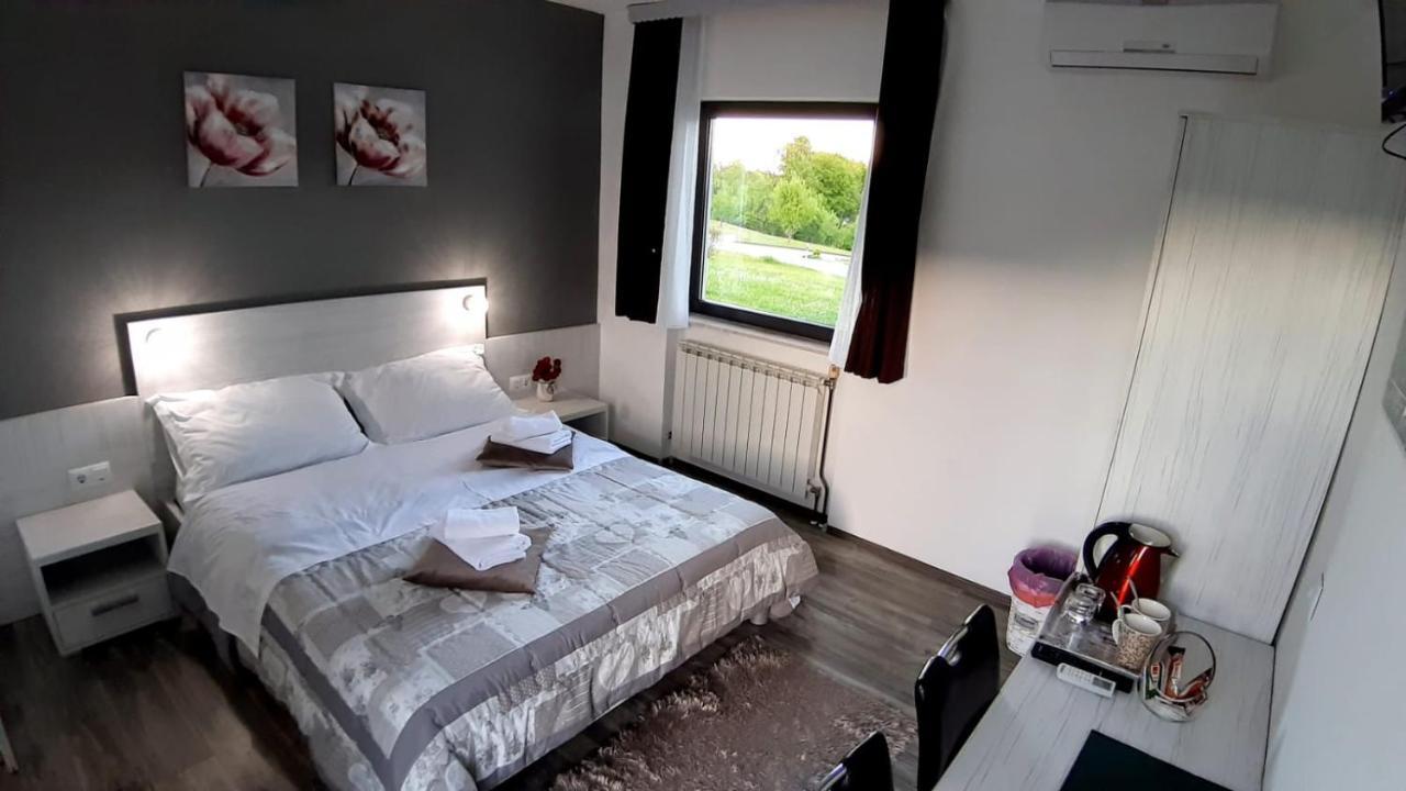 Vukovic House Otel Seliste Dreznicko Dış mekan fotoğraf